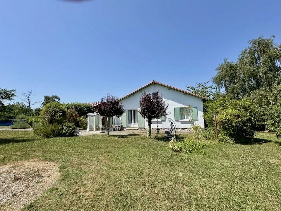 La Boulatte Property Exterior